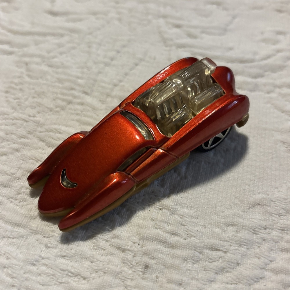 2004 Hot Wheels McDonald's Hardnoze 2 Cool 1/64 Diecast/Plastic Cadillac #T2A